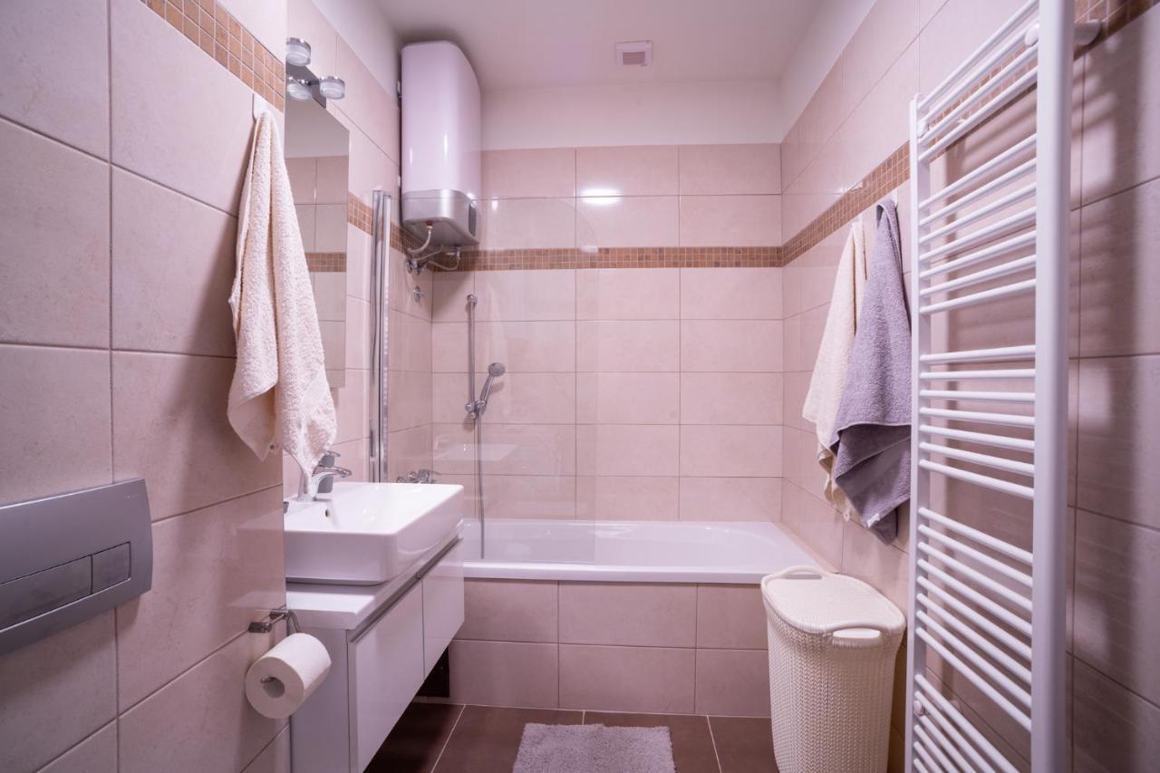 Apartman G8 Deluxe Pale Εξωτερικό φωτογραφία