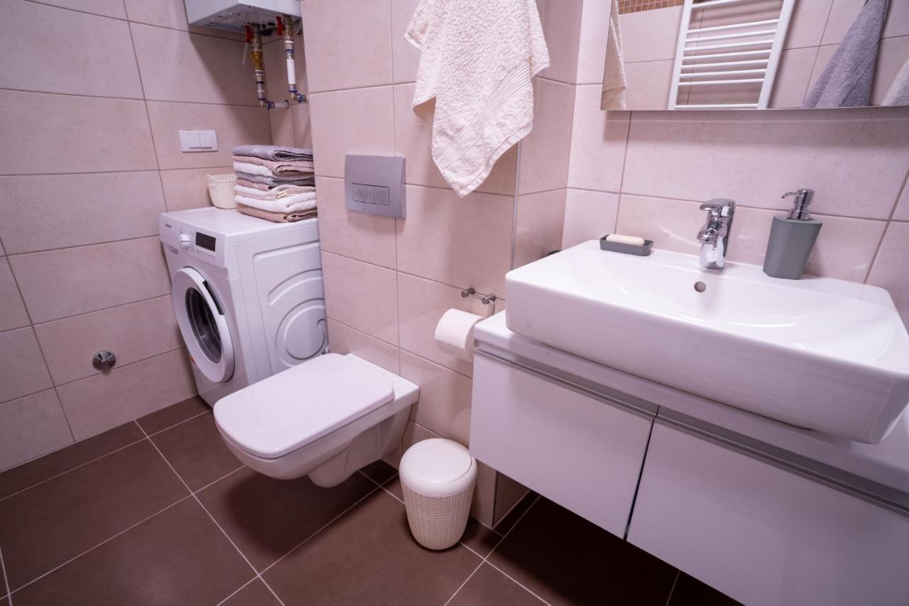Apartman G8 Deluxe Pale Εξωτερικό φωτογραφία